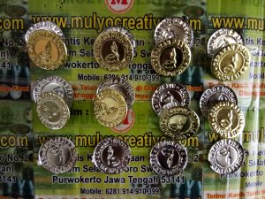 Emblem TopiBoni Murah 