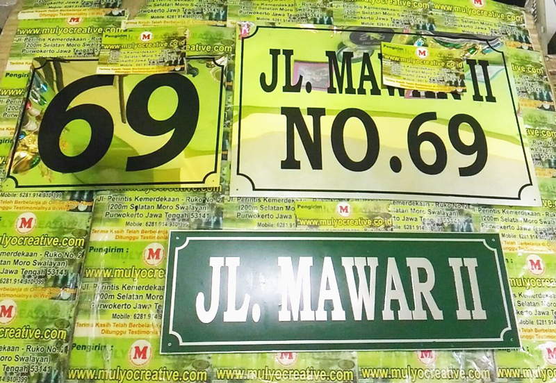 Papan Nama/ Nomor Rumah, Papan Nama Jalan