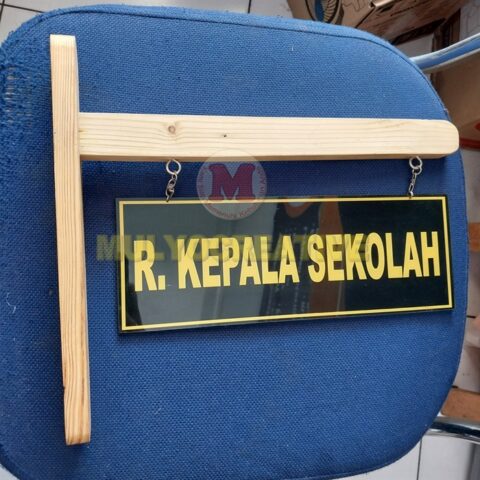 Beli Papan Dinding Ruang Kepala Sekolah