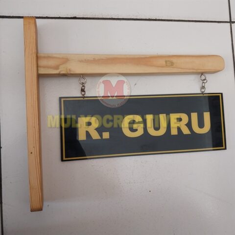 Pesan Papan Dinding Ruang Guru